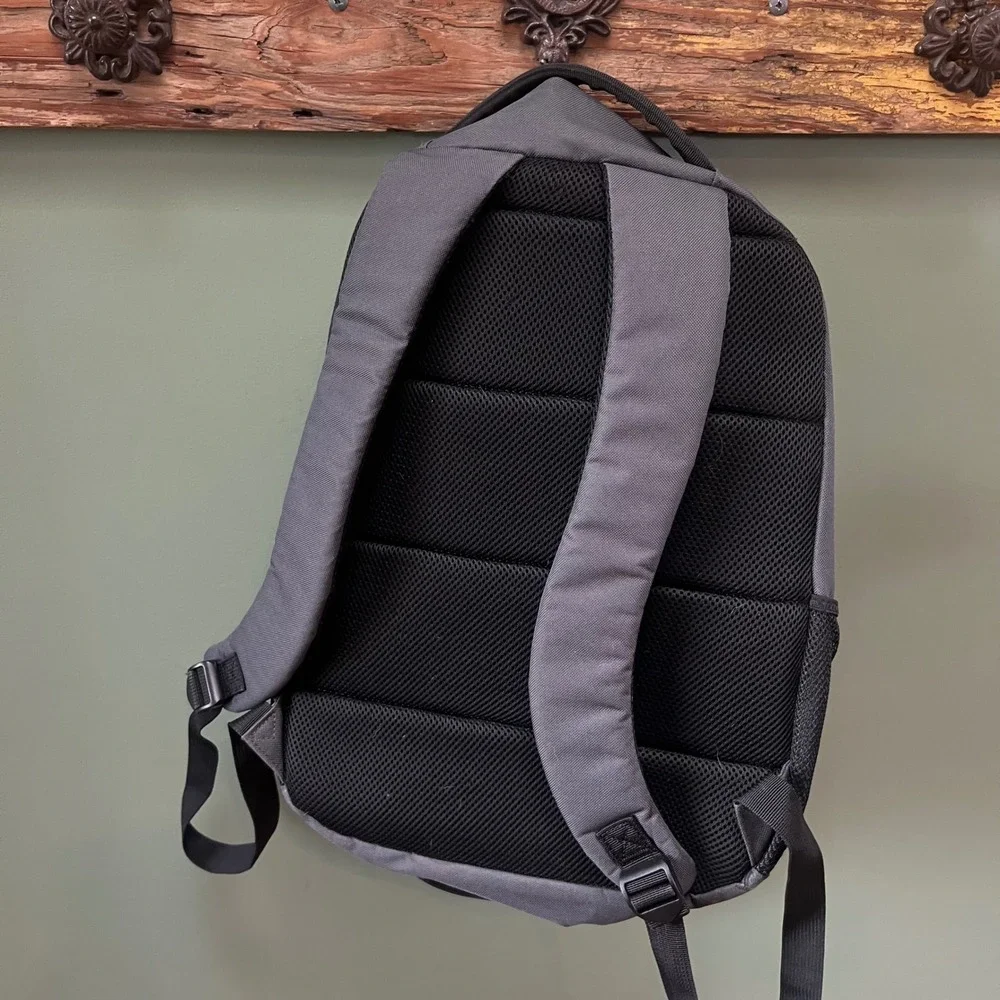 Targus Laptop Backpack Grey Padded Commuter Travel Bag with Mesh Pockets‎ Mens